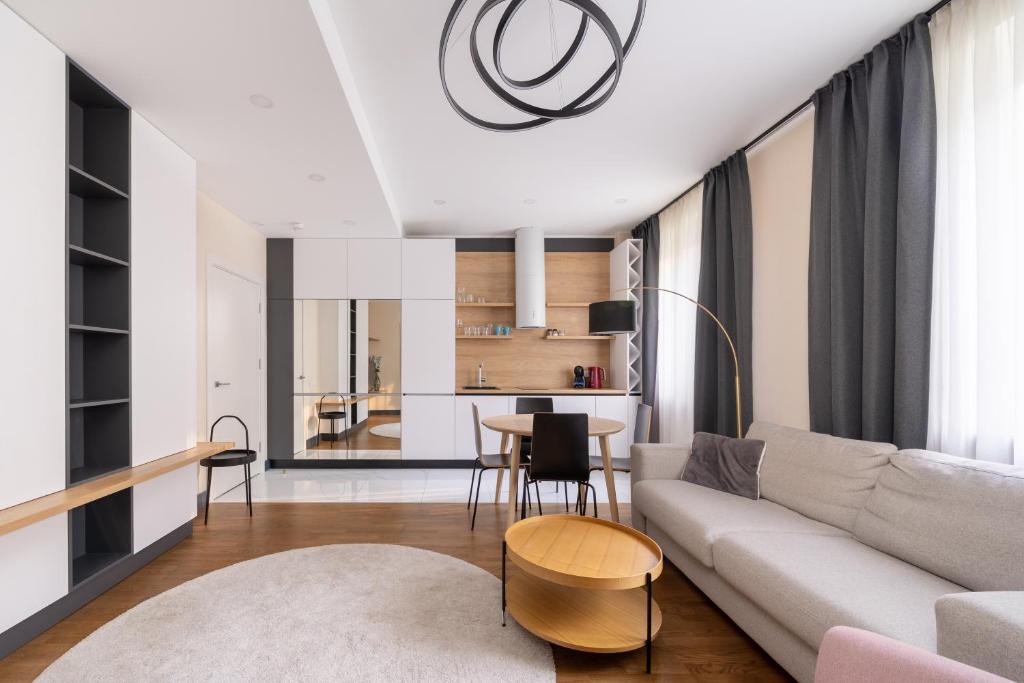 Forest view front line apartment on Dzintaru prospekts, Jūrmala