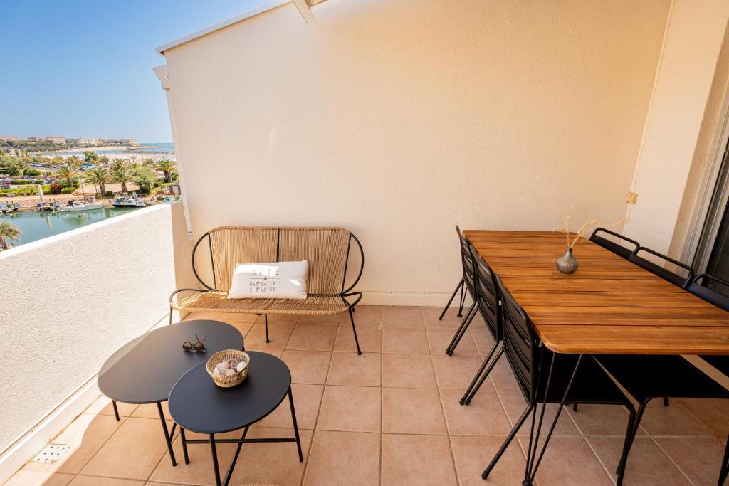 T3 renové avec terrasse à deux pas des plages - 3