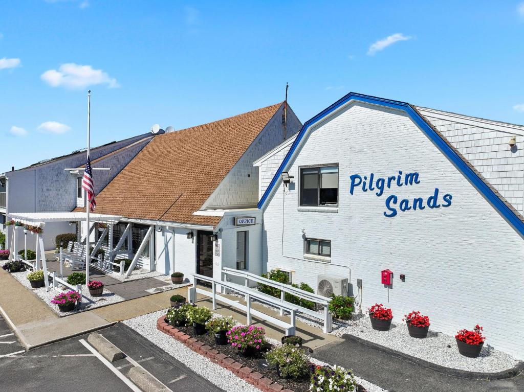 Pilgrim Sands on Long Beach, Plymouth