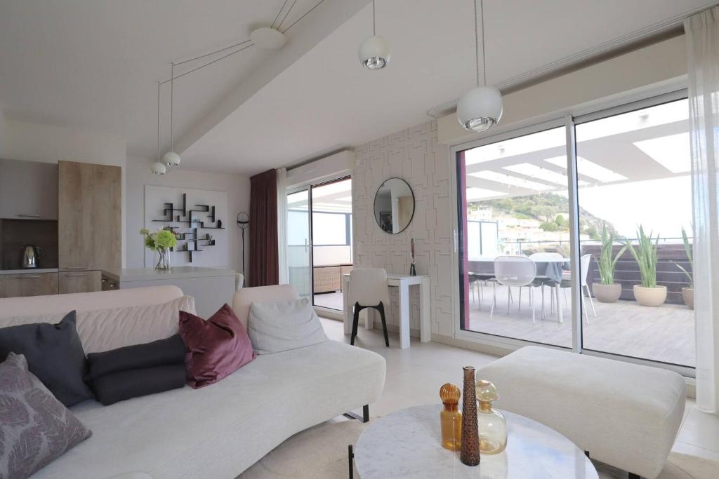 MonteCarloSeaView & Jacuzzi & Parking #29 - 3