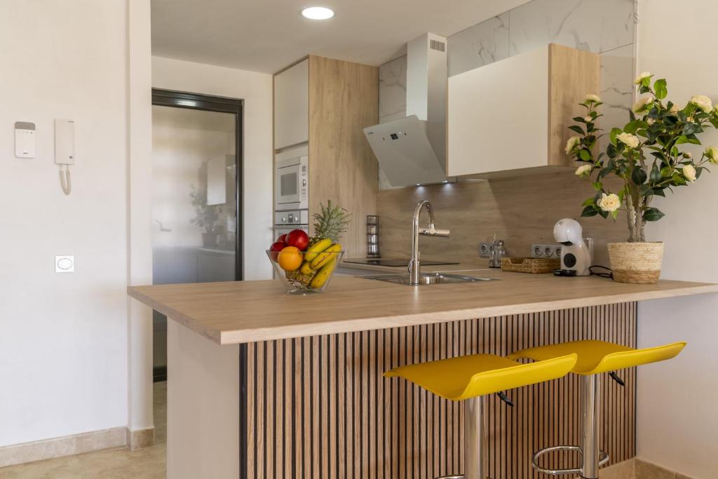 Apartamento a Estrenar Piscina y Parking Gratis - 1