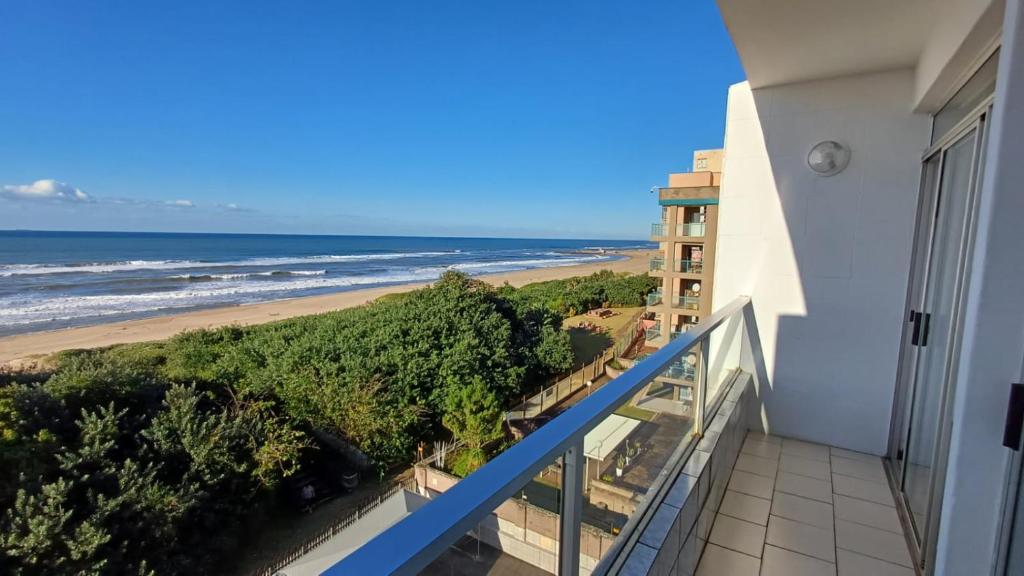 Toti Cabanas, Amanzimtoti