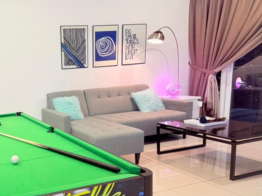CIQ 3mins 7pax 3&1bdrm WIFI-Pool table-SmartTV, Johor Bahru