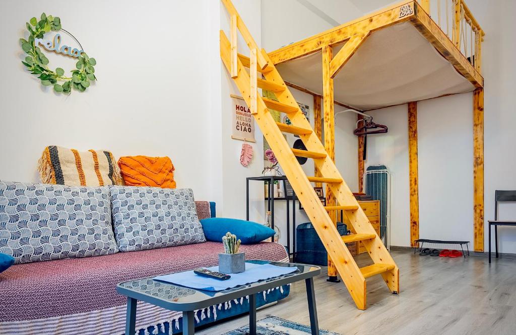 Vis-a-Vis Studio - Gara de Nord, Bukurešť