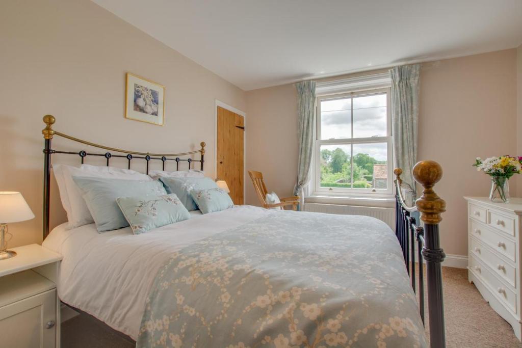 2 Carr Terrace, Docking