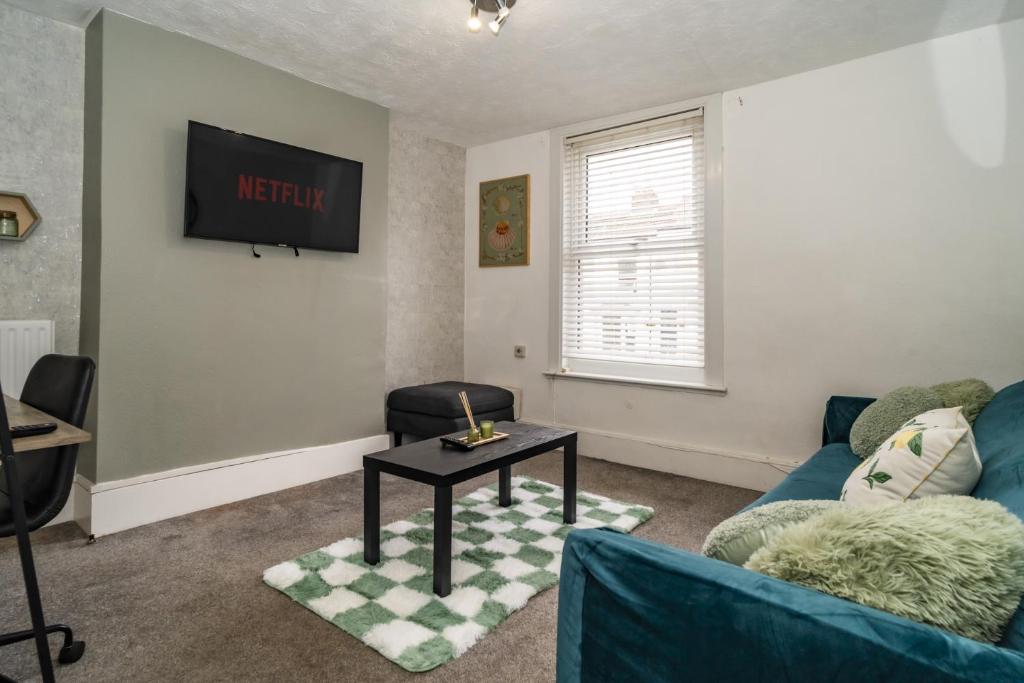 Sage House (Town-Centre Flat), Allington