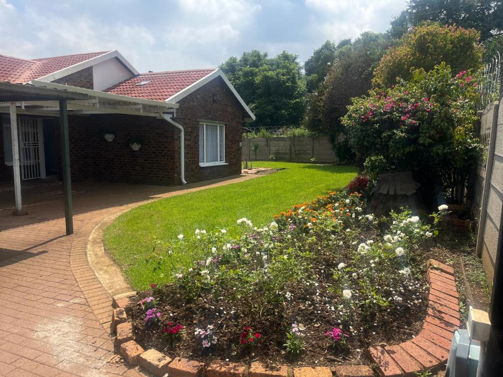 Aviator's Nest, Kempton Park