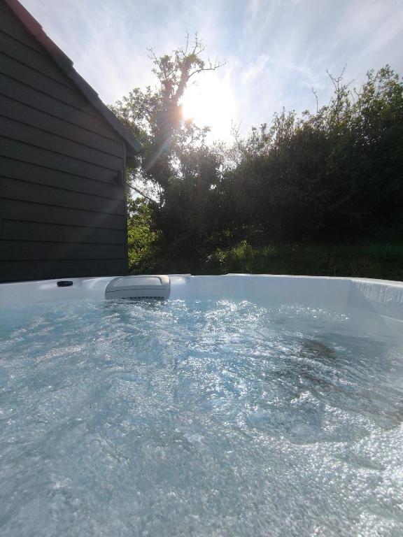 The Pumphouse with Hot Tub photo 6