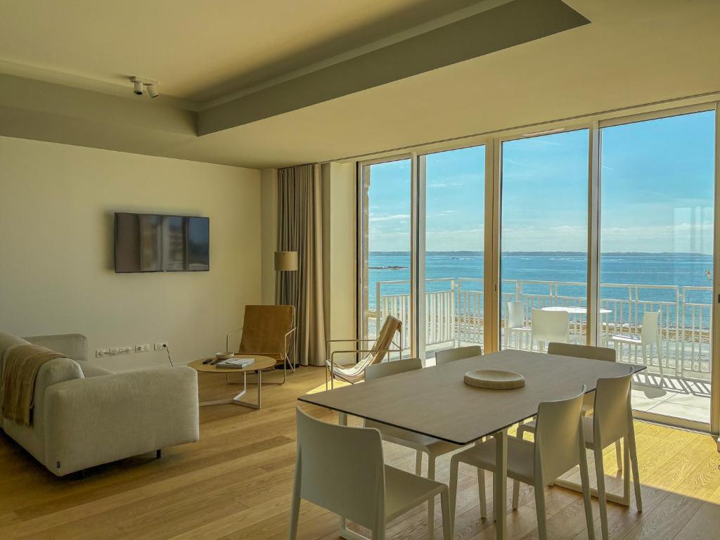 PORS-MABO T3 piscine et vue mer, Trébeurden