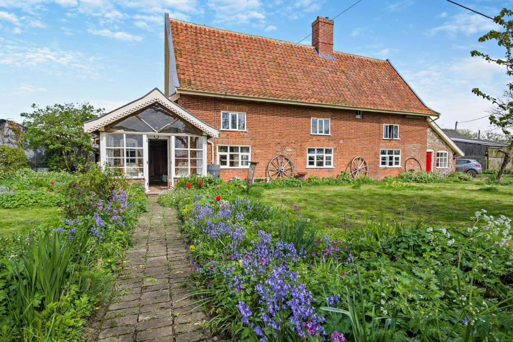 Corner Farm Cottage, Rumburgh