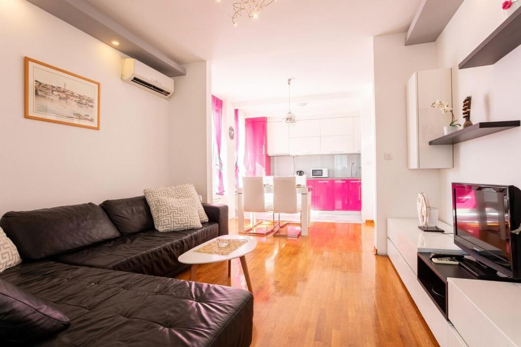 DC Belgrade, modern, super comfy, garage parking, Bělehrad