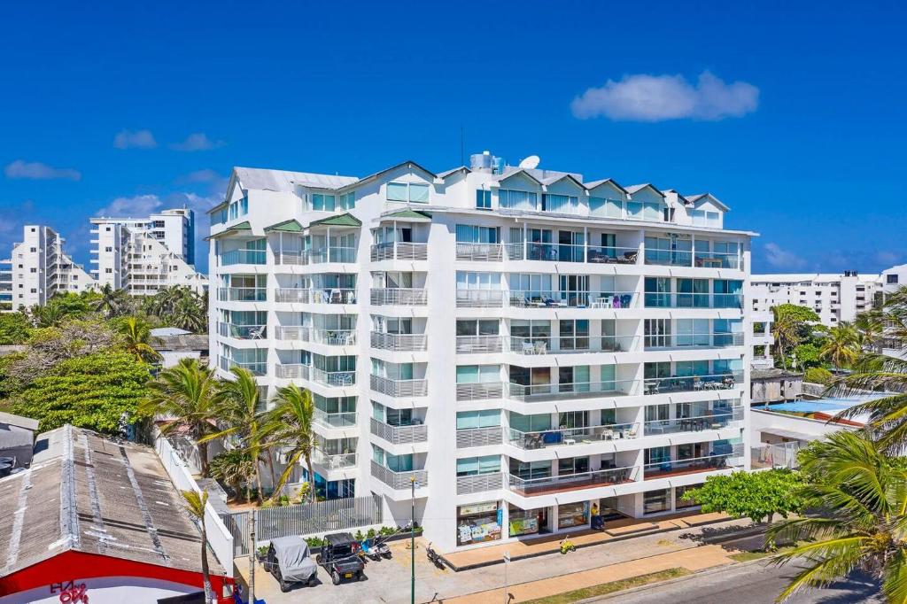 Pool Apartment 1 min walk to the Best Beach - 3