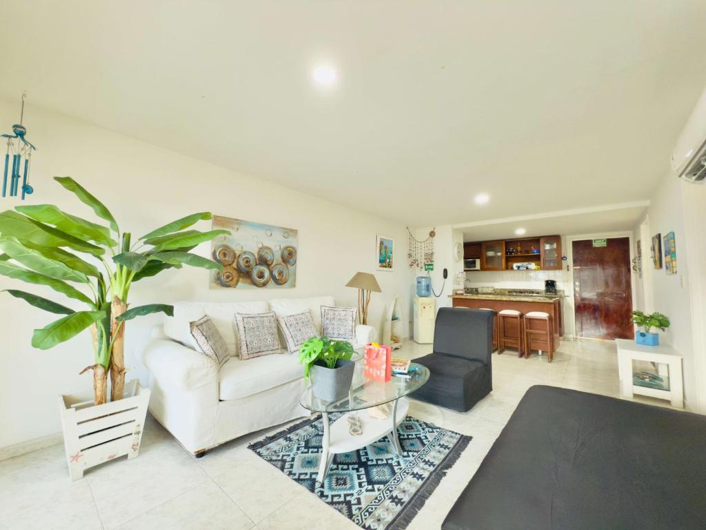 Pool Apartment 1 min walk to the Best Beach - 4