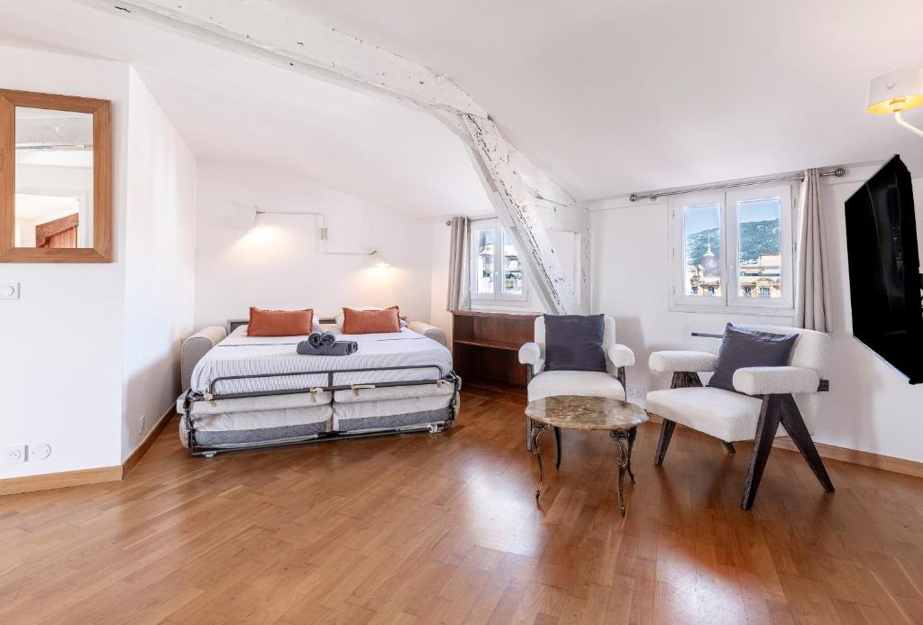 Charming peaceful haven in the Golden Square, air-conditioned - 3