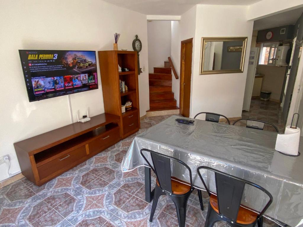 Duplex 3 con cochera privada y parrilla - 2