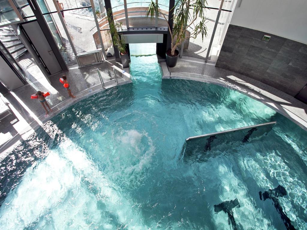 Chalet for 10 people with access to the swimming pool - 5