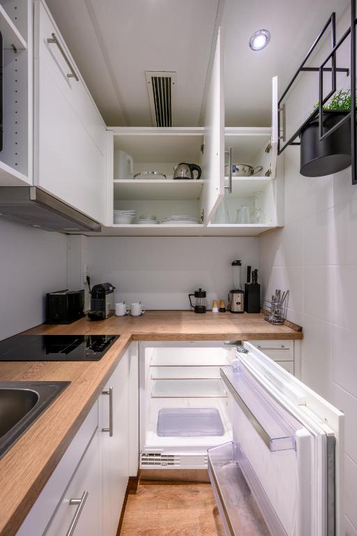 Homes by King's - 4