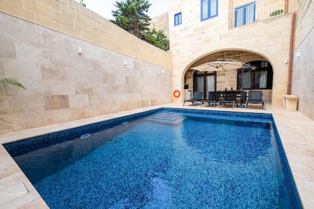 Peonja Suite, Xagħra