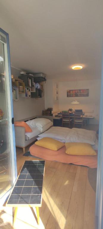 OKTOBERFEST central one bedroom upto four pax - 1