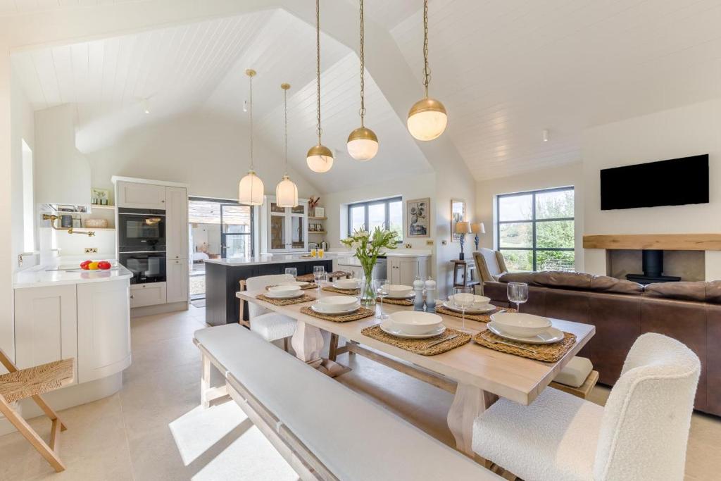 4 Bed in Halfway oc-t33077, Llandovery