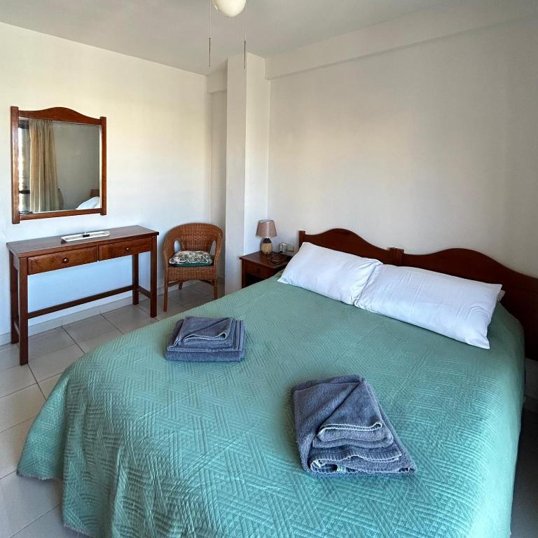 2 bed apt with pool views in Las Americas K201 - 3