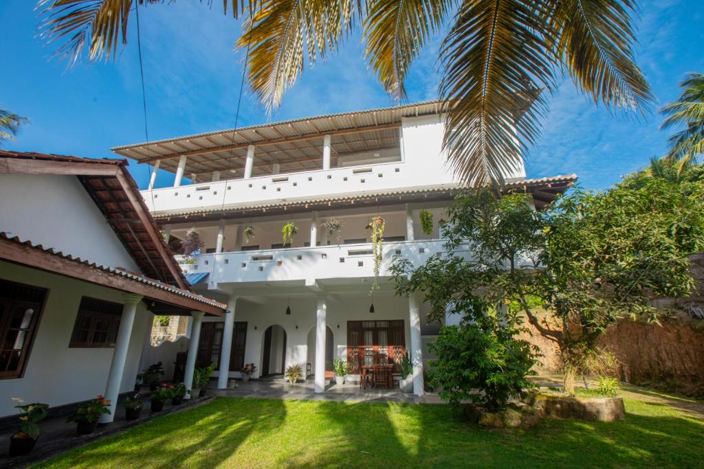 Sweet Emotion, Mirissa (jih)