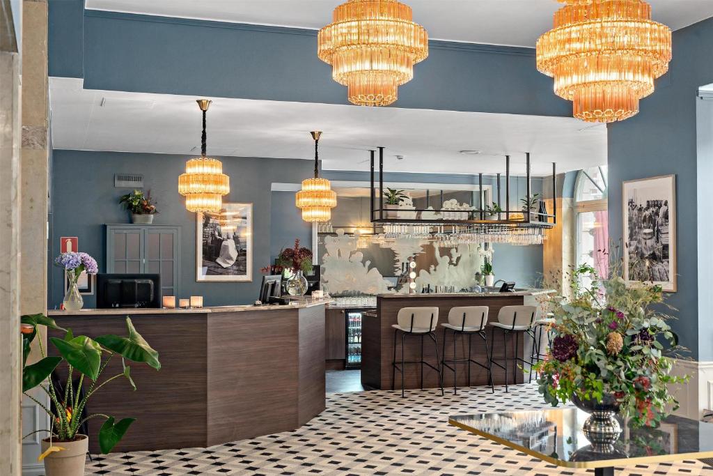 フロント・ロビー