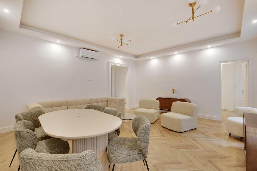 Harmonious 2BDR - 4P apartment - Champs Elysees - 2