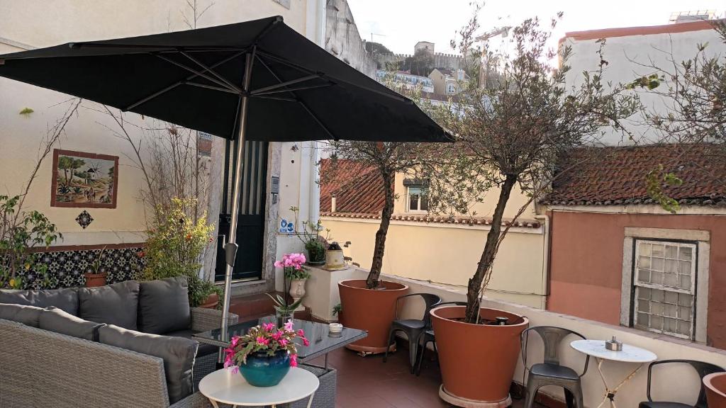 Costa do Castelo Terrace, em Rua dos Lagares 8, Lisbonne