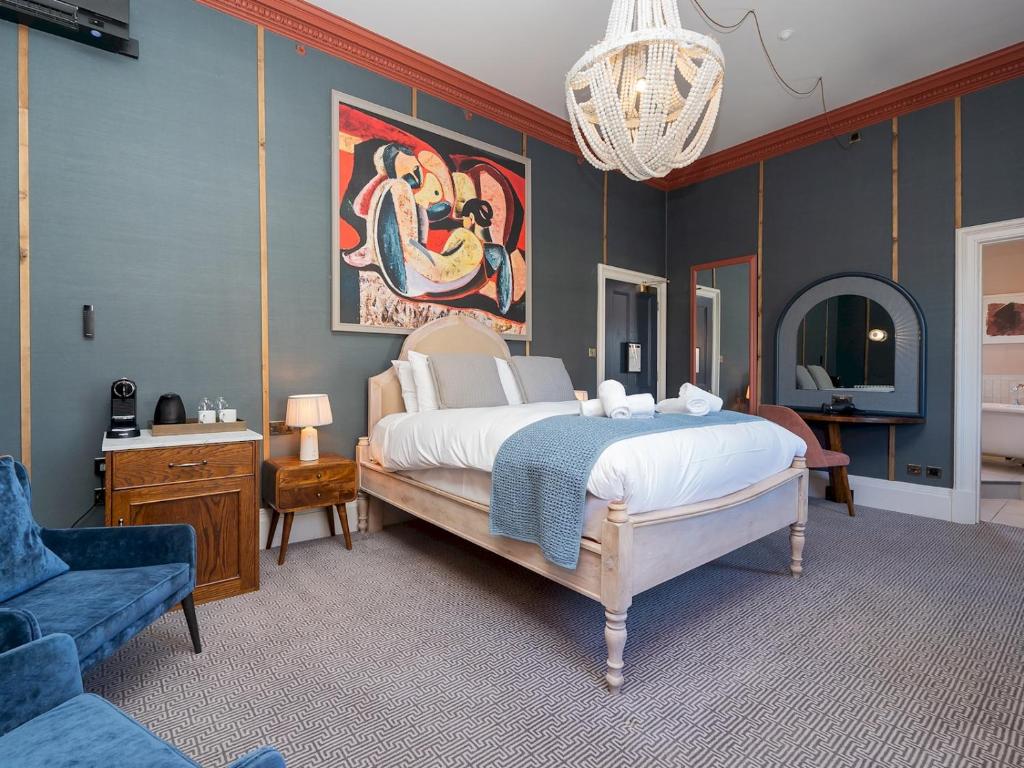 Pass the Keys Stunning Room in Central Bath, Bath