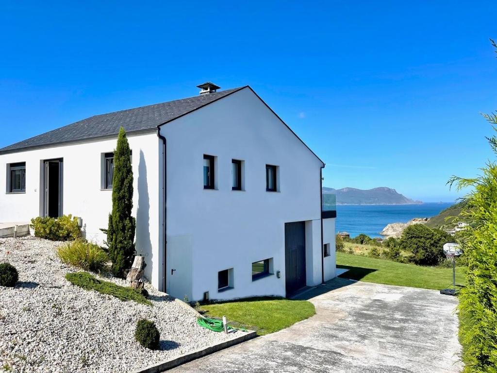 The Cliffs - Celtigos Blue Marine, Porto de Espasante