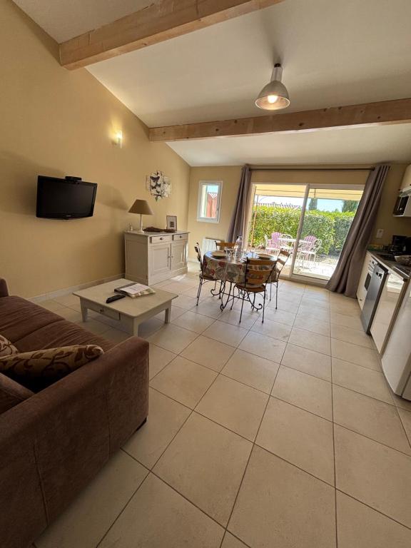 Petite maison à 2 pas du centre de Bédoin - 4