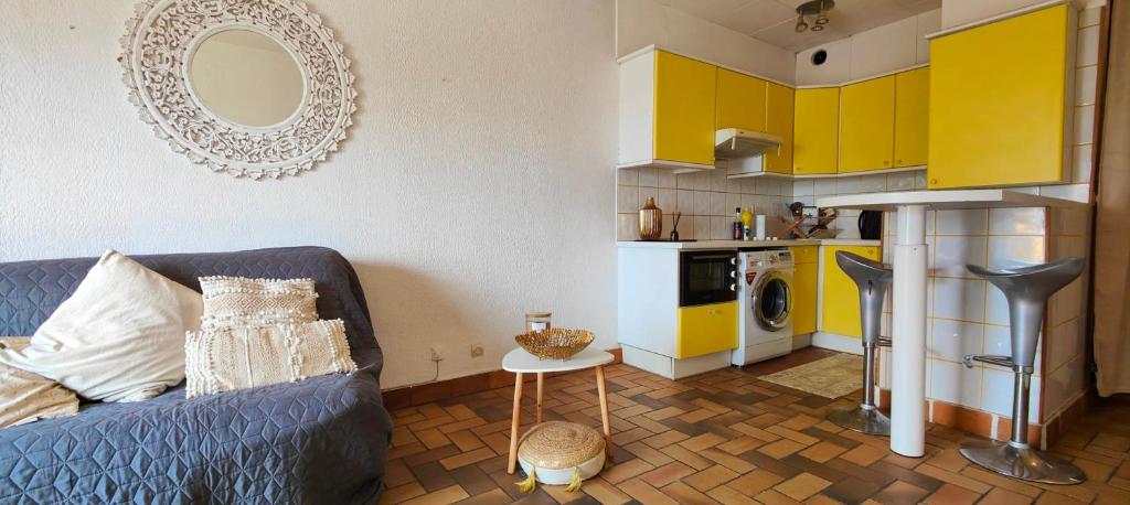 Charming beachfront studio in Fréjus Plage - 5