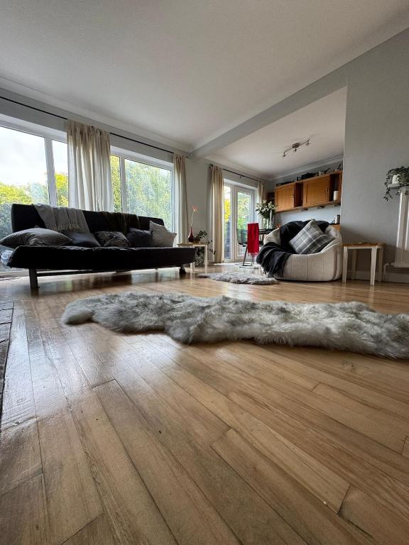 Pebbles & Prosecco, Brighton & Hove