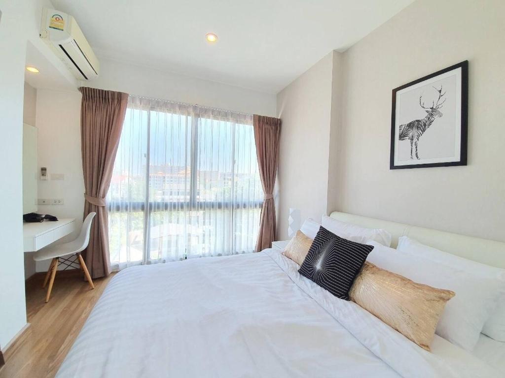 Live in Nimman High Floor And Rooftop Pool, Čiang Mai