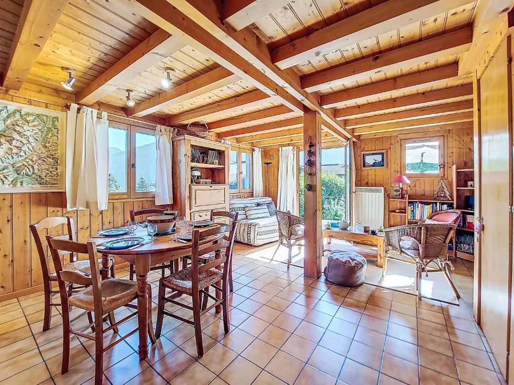 Holiday Home Les Chalets de La Combe by Interhome - 4