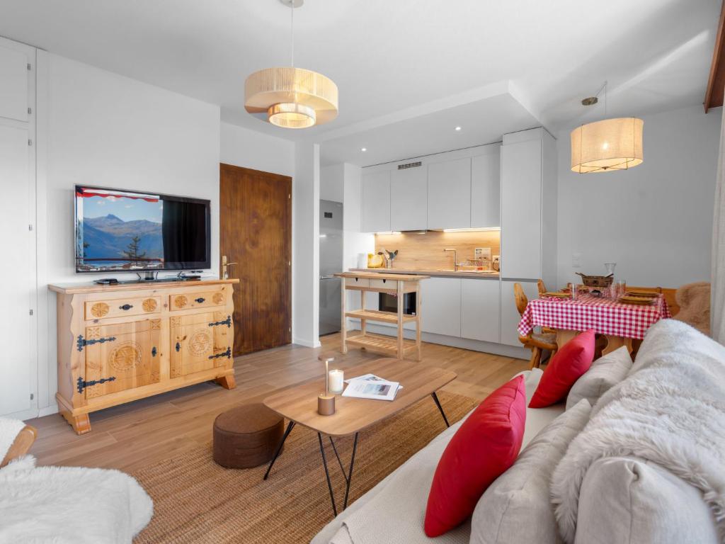 Apartment La Forêt ouest C120 by Interhome, Vermala