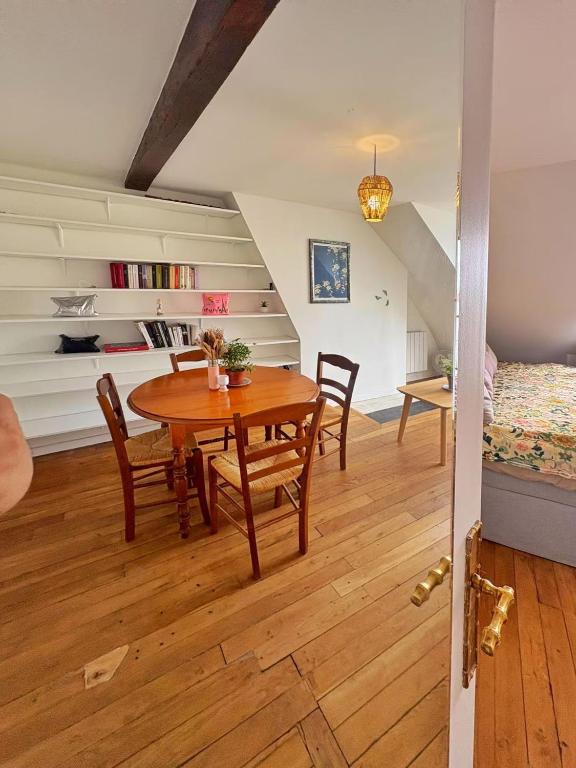 Charming 1 bedroom apartment- City center of Paris - 2