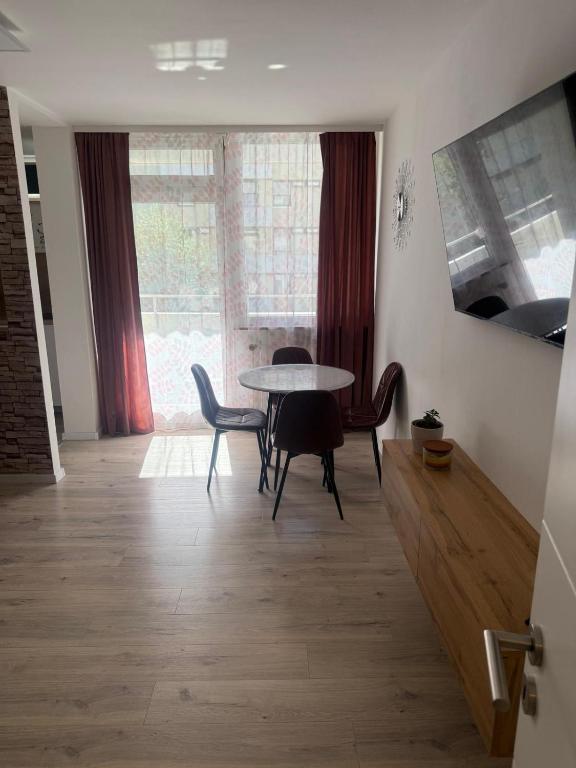 Apartment AS mit Balkon - 3