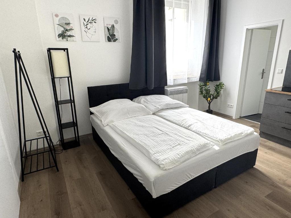 Modern studio for 2 - Central I Parking I WiFi, Bielefeld