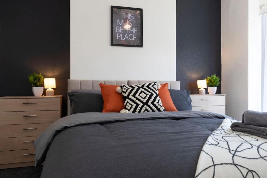 Contractor-Friendly 2 Bed House Fast WiFi & Free Parking central Redcar, Redcar