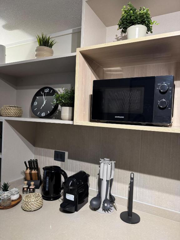 Departamento en sitio muy tranquilo cerca de Metro Irarrazabal - 1