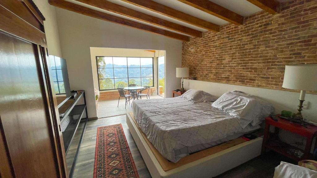 Cabin with Jacuzzi View with Fireplace - 5
