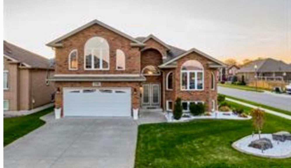 Windsor Home Room 4, Windsor