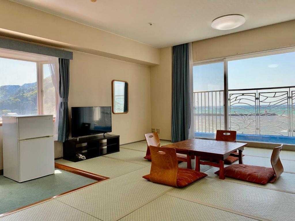 Japanese-Style Quadruple Room