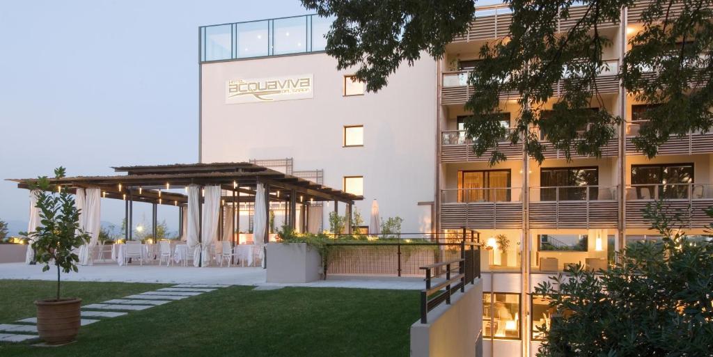 Hotel Acquaviva Del Garda — Hotel in Desenzano Del Garda