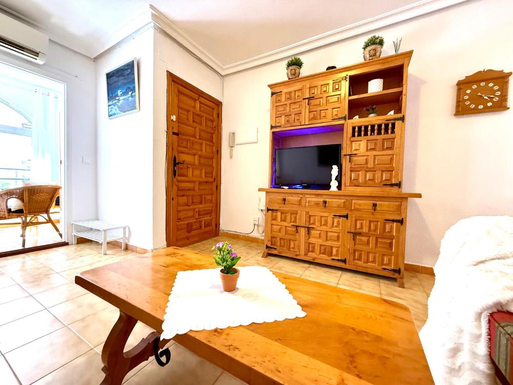Galeon Pool Stay, 600 m to the beach, 2 double beds - 3
