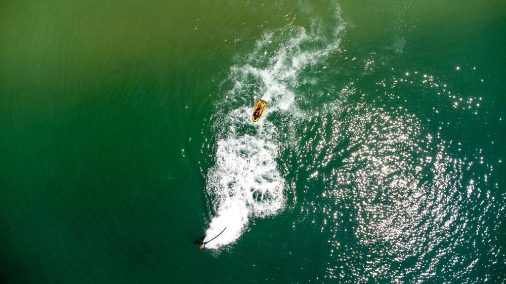 スポーツ/アクティビティ