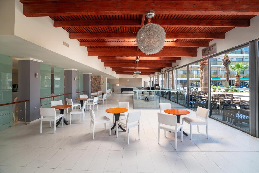 All Senses Ocean Blue Sea Side Resort - All Inclusive レストラン