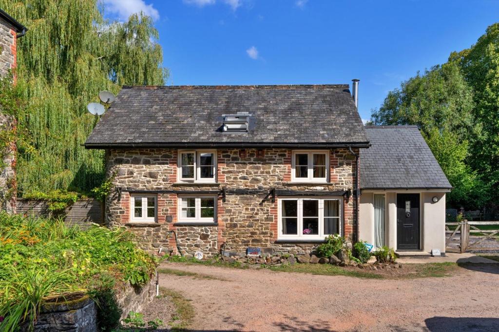 Finest Retreats - Marsh Cottage, Burrington